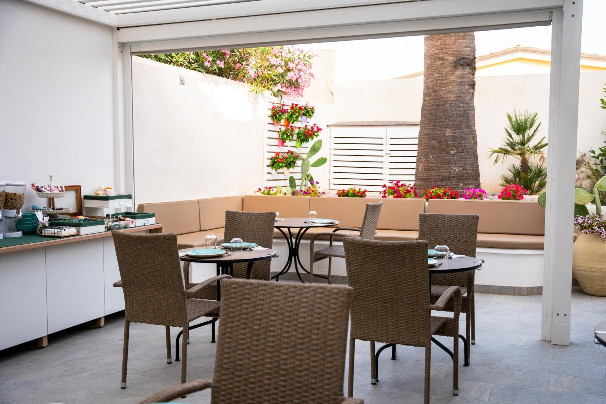 Elaia Rooms Lido di Noto エクステリア 写真